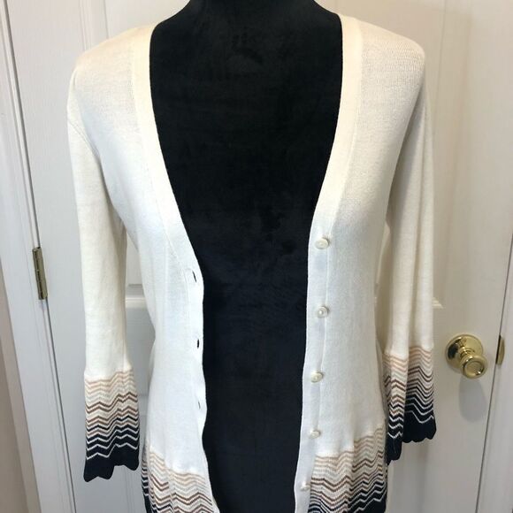 Trina Turk cream cardigan scalloped hem sweater - Picture 10 of 12